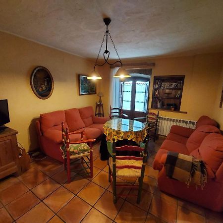 Casa Rural El Callejo Hinojosa de Duero ภายนอก รูปภาพ