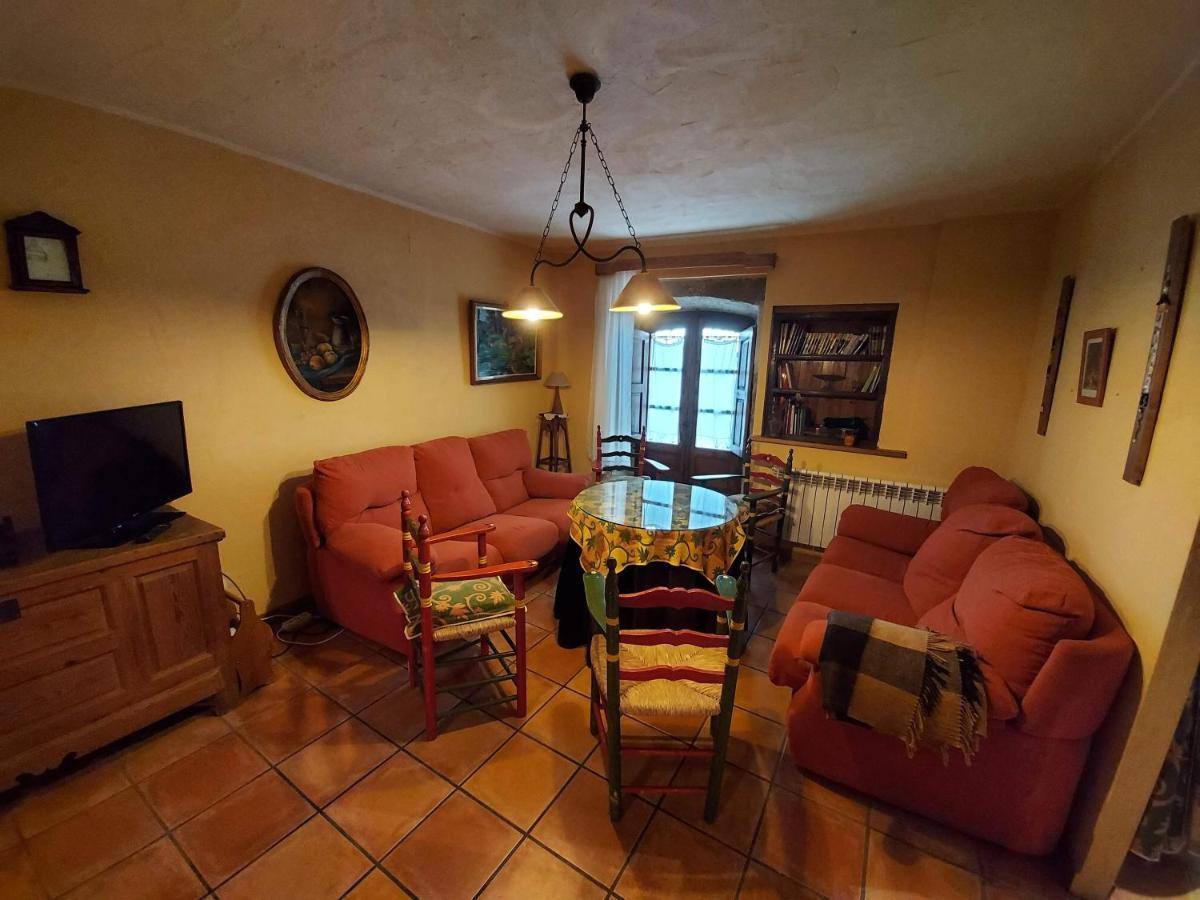Casa Rural El Callejo Hinojosa de Duero ภายนอก รูปภาพ