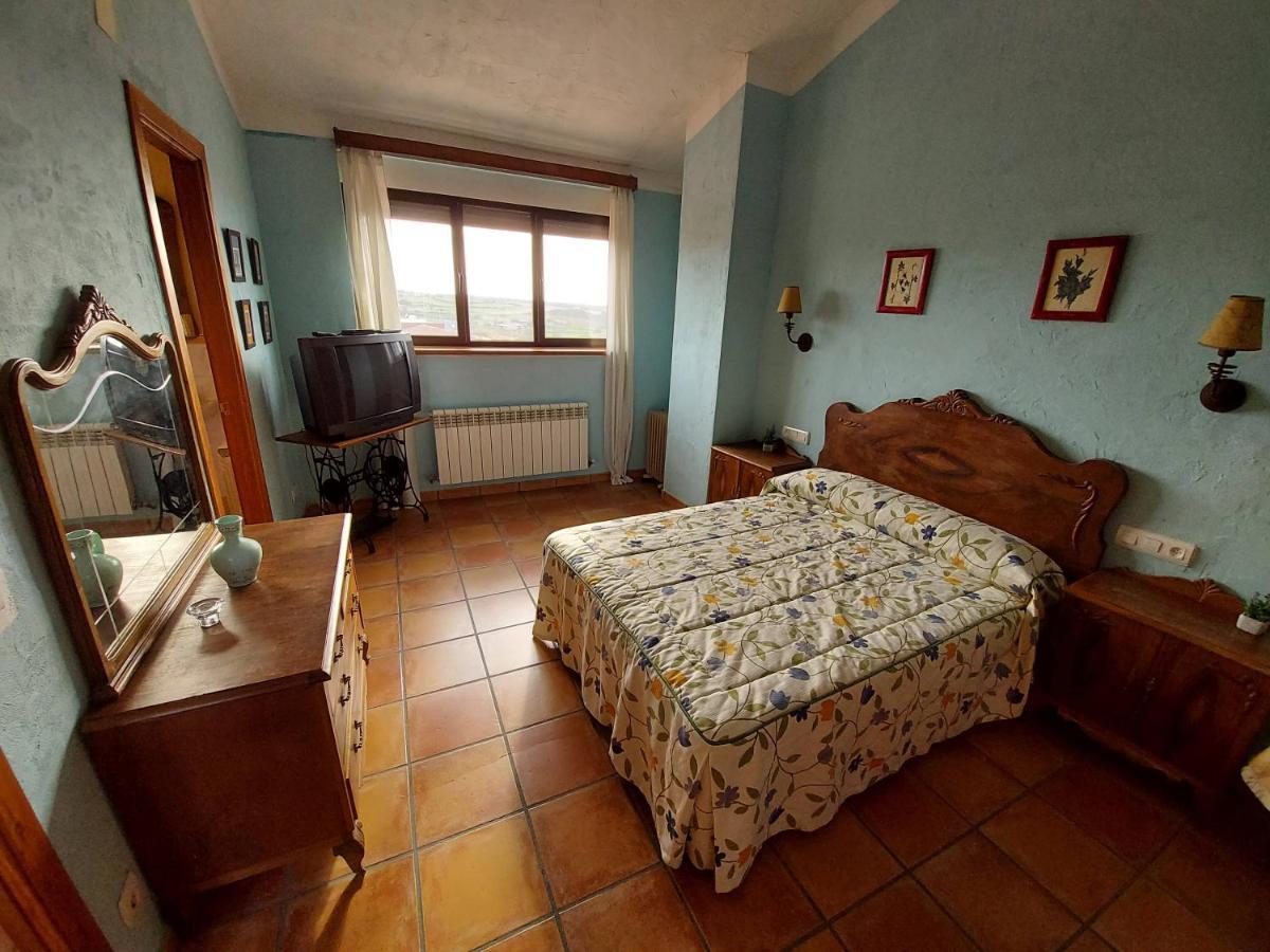 Casa Rural El Callejo Hinojosa de Duero ภายนอก รูปภาพ