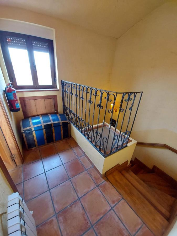 Casa Rural El Callejo Hinojosa de Duero ภายนอก รูปภาพ